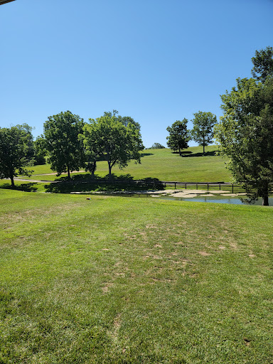 Golf Resort «Tanglewood Golf Course», reviews and photos, 245 Tanglewood Ct, Taylorsville, KY 40071, USA
