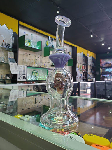 Tobacco Shop «Glassworx of Tulsa Head Shop», reviews and photos, 6529 E 51st St, Tulsa, OK 74145, USA