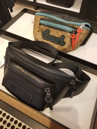 Leather Goods Store «Coach», reviews and photos, 2300 Tanger Blvd, Gonzales, LA 70737, USA