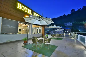 Hotel Highland by DLS Hotels image