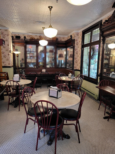 Restaurant «Old World Cafe & Ice Cream», reviews and photos, 1 W Market St, Corning, NY 14830, USA