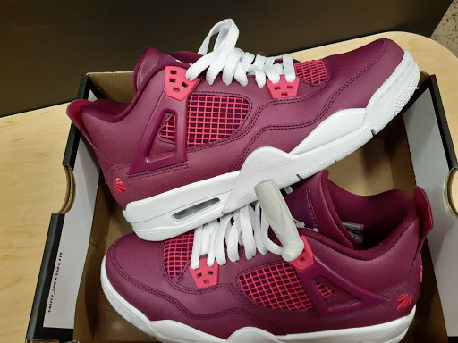 Sporting Goods Store «Nike Factory Store», reviews and photos, 1000 PA-611 #120, Tannersville, PA 18372, USA