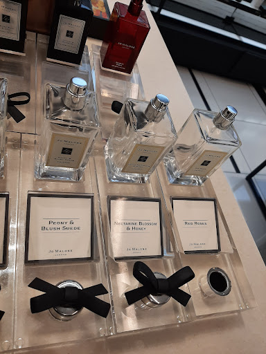 Cosmetics Store «SEPHORA», reviews and photos, 800 Boylston St, Boston, MA 02199, USA