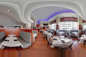 The Oceanaire Seafood Room image