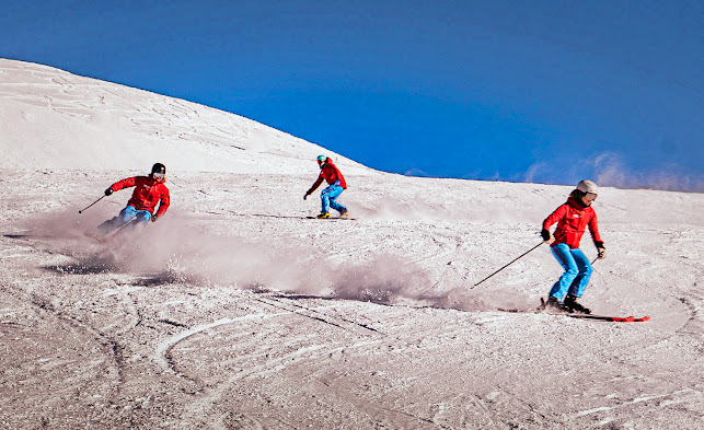 Top Secret Snowsports Ski & Snowboardschule - Sportgeschäft