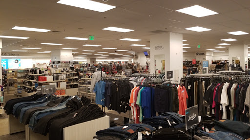 Department Store «Nordstrom Rack Downtown DC», reviews and photos, 1800 L St NW, Washington, DC 20036, USA