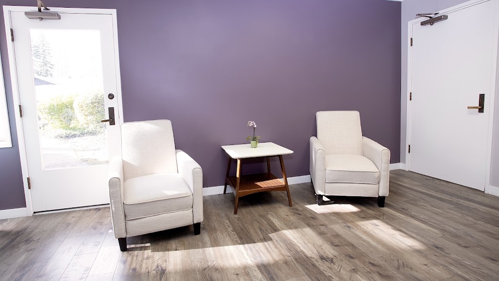 The Glow Clinic 98005