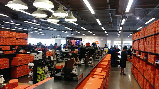 Sporting Goods Store «Nike Factory Store», reviews and photos, 6800 N 95th Ave #590, Glendale, AZ 85301, USA