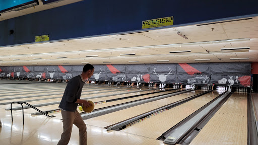 Bowling Alley «Brunswick Zone Glendale Heights», reviews and photos, 558 North Ave, Glendale Heights, IL 60139, USA