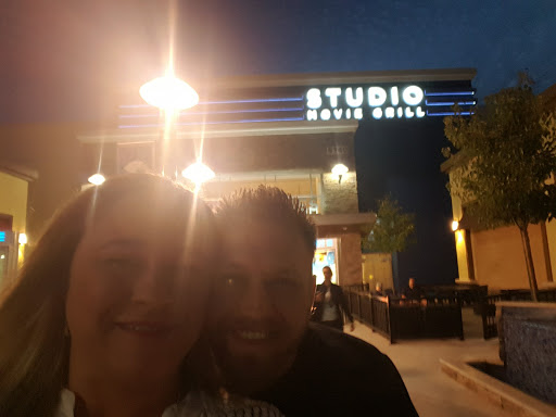 Movie Theater «Studio Movie Grill», reviews and photos, 5140 Commons Dr, Rocklin, CA 95677, USA