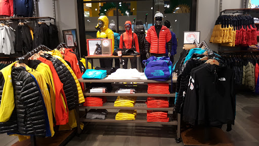 Clothing Store «The North Face», reviews and photos, 166 South Avenue, Bloomington, MN 55425, USA