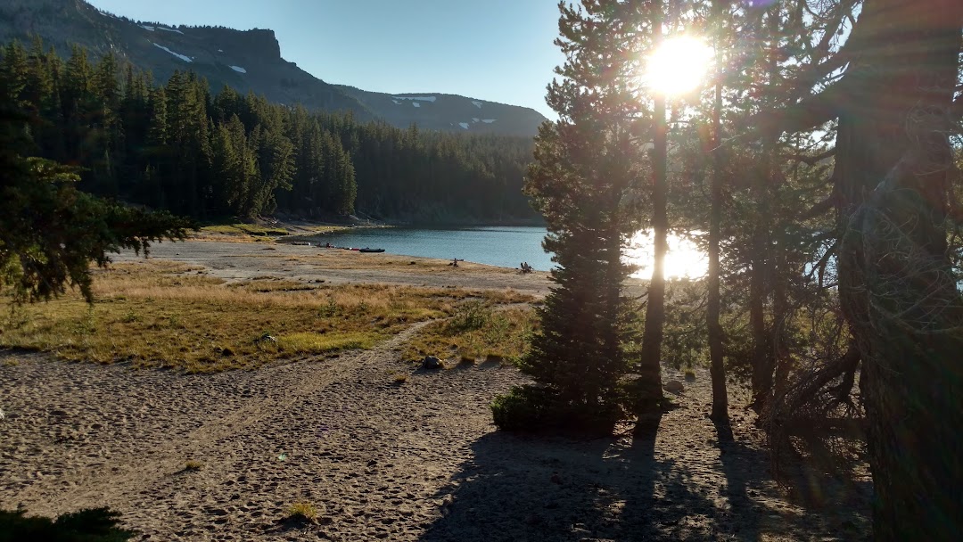 Three Creek Lake Hut