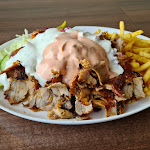 Photo n°1 de l'avis de Tomasz. fait le 03/09/2023 à 12:07 sur le  Kebap Pizza Döner - Servet Bayindir à Badem