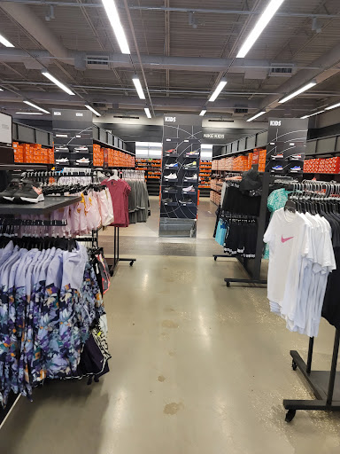 Sporting Goods Store «Nike Factory Store», reviews and photos, 15609 FL-535, Orlando, FL 32821, USA