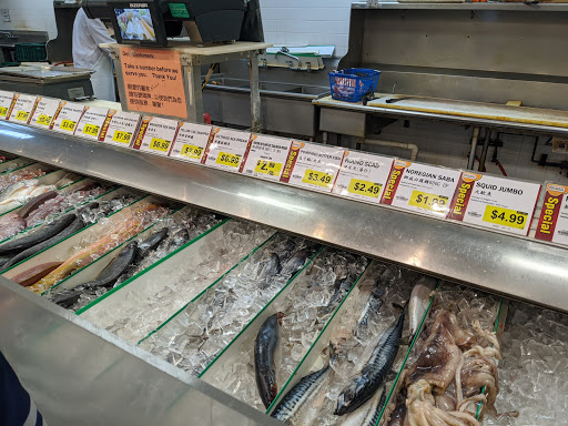 Shopping Mall «Great Wall Shopping Mall», reviews and photos, 18230 E Valley Hwy, Kent, WA 98032, USA