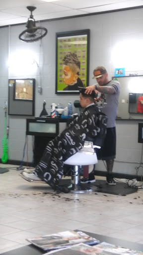 Barber Shop «The Woodlands Barber Shop», reviews and photos, 1440 Sawdust Rd, The Woodlands, TX 77380, USA