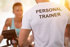 Personal Trainer Tom - likeTOMove Personal Training - Berlin image