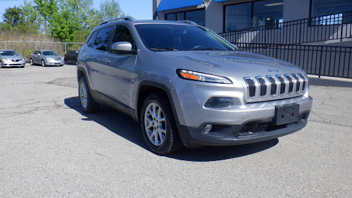 Used Car Dealer «Quattro Motors 2 LLC», reviews and photos, 29666 Grand River Ave, Farmington Hills, MI 48336, USA