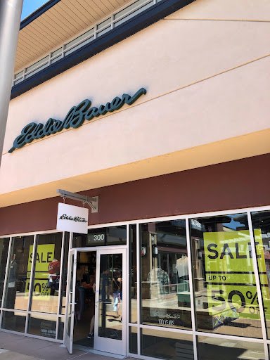Clothing Store «Eddie Bauer Outlet», reviews and photos, 18501 Outlet Blvd #300, Chesterfield, MO 63005, USA