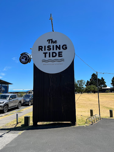 Comments and reviews of The Rising Tide