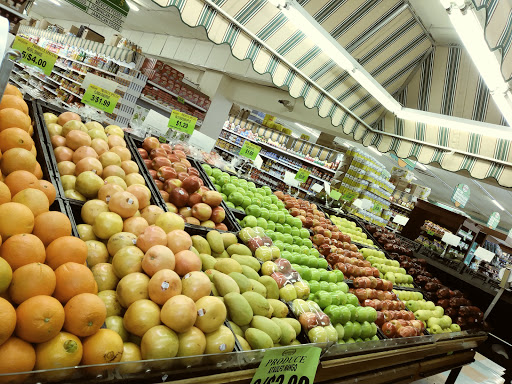 Grocery Store «Supreme Shop n Bag», reviews and photos, 4301 Walnut St, Philadelphia, PA 19104, USA