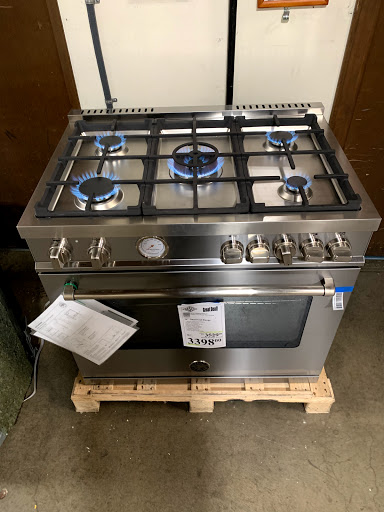 Appliance Store «BASCO Outlet Store», reviews and photos, 4670 NW St Helens Rd, Portland, OR 97210, USA