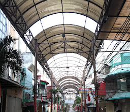 RedDoorz Plus @ Pasar Baru photo