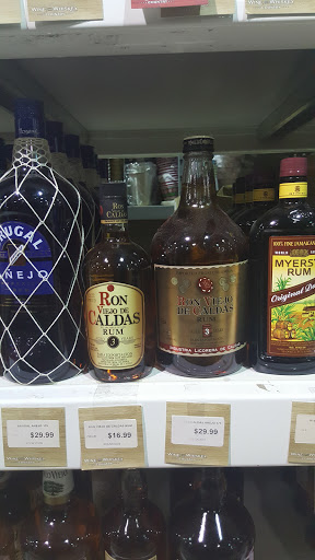 Wine Store «Wine Country South Plainfield», reviews and photos, 5016 Hadley Center Dr, South Plainfield, NJ 07080, USA