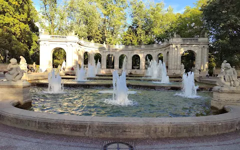 Märchenbrunnen image