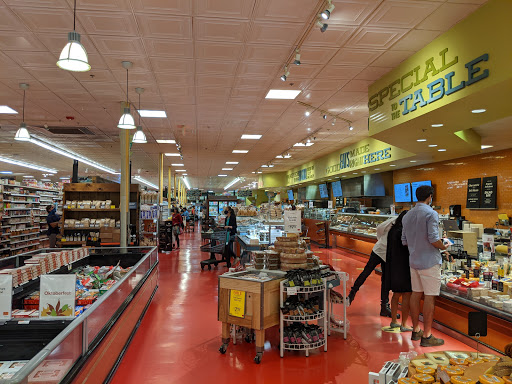 Grocery Store «Whole Foods Market», reviews and photos, 45 Beacon St, Somerville, MA 02143, USA