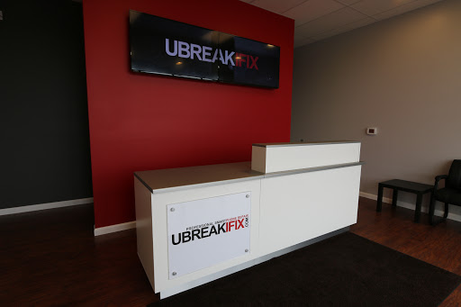 Electronics Repair Shop «uBreakiFix», reviews and photos, 3654 S 27th St, Milwaukee, WI 53221, USA