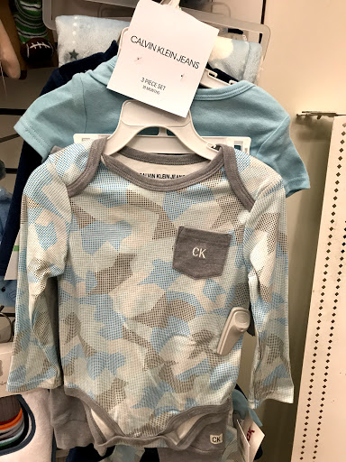 Department Store «T.J. Maxx», reviews and photos, 14651 Ventura Blvd, Sherman Oaks, CA 91403, USA