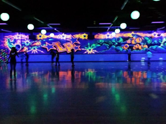 United Skates of America (formerly Lincoln Park Skating Center)