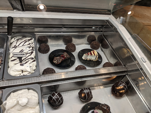 Shopping Mall «Landstown Commons Shopping Center», reviews and photos, 3334 Princess Anne Rd, Virginia Beach, VA 23456, USA