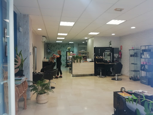Información y opiniones sobre Liryc Salón de Peluquería e Imagen Personal de Santa Cruz De Tenerife