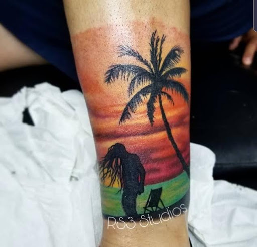 Explore dog groomer tattoo ideas, creative tattoo ideas in Houston, available at RS3 Studios