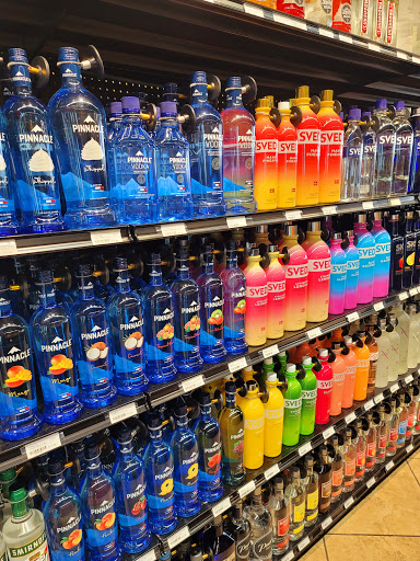 Liquor Store «535 Liquor», reviews and photos, 3260 Vineland Rd, Kissimmee, FL 34746, USA