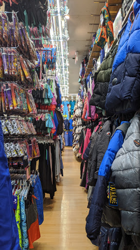 Variety Store «DII Deals & Discounts», reviews and photos, 445 5th Ave, Brooklyn, NY 11215, USA