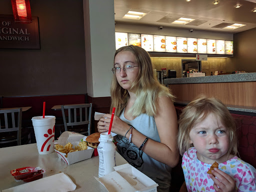 Fast Food Restaurant «Chick-fil-A», reviews and photos, 600 Chastain Rd NW #100, Kennesaw, GA 30144, USA