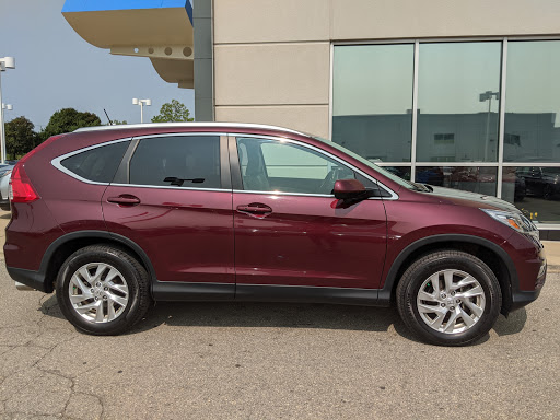 Used Car Dealer «Suburban Honda», reviews and photos, 25100 Haggerty Rd, Farmington Hills, MI 48335, USA