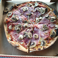 Plats et boissons du Pizzas à emporter Pizz’à Scey ici à Scey-sur-Saône-et-Saint-Albin - n°2
