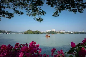 Huizhou West Lake （West Gate） image