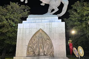 Muzaffer Önder Parkı image