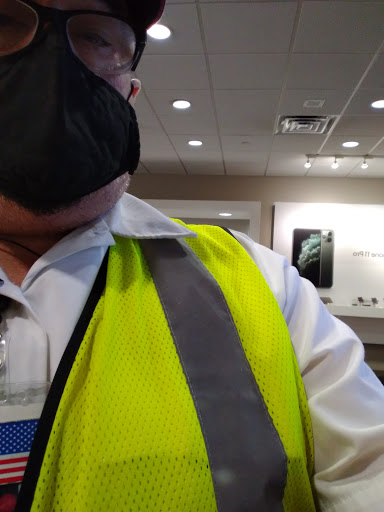 Cell Phone Store «Verizon», reviews and photos, 1201 Kings Hwy, Fairfield, CT 06824, USA