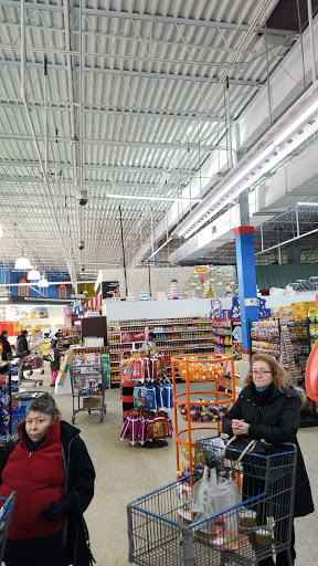 Grocery Store «La Rosita Grocery Store», reviews and photos, 500 North Ave, Glendale Heights, IL 60139, USA
