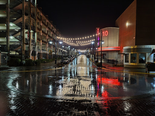 Movie Theater «Seefilm Bremerton Cinema», reviews and photos, 655 4th St, Bremerton, WA 98337, USA