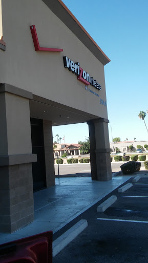 Verizon Authorized Retailer - A Wireless, 5849 W Northern Ave #100, Glendale, AZ 85301, USA, 