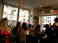 Atmosphère du Restaurant italien Ademi Montmartre à Paris - n°9