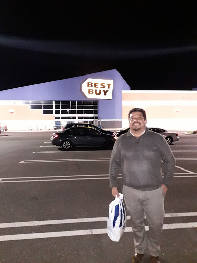 Electronics Store «Best Buy», reviews and photos, 801 Bethlehem Pike, North Wales, PA 19454, USA