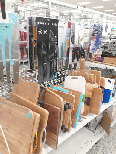 Clothing Store «Ross Dress for Less», reviews and photos, 484 Randall Rd, South Elgin, IL 60177, USA